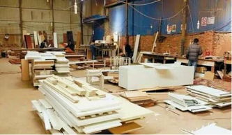 左右沙發店內驚現200斤大漢花式試沙發,整個家具圈都為之尷尬了