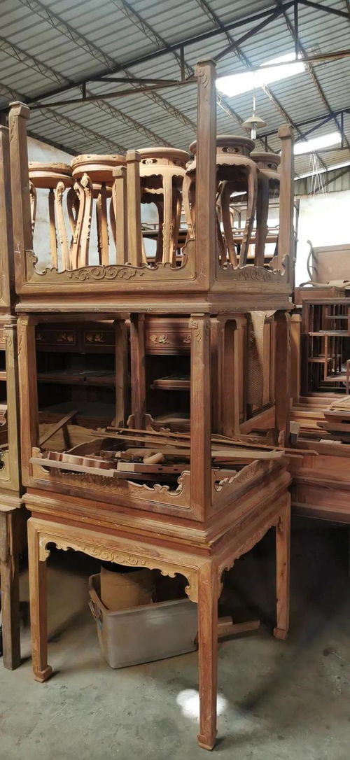 精品緬甸花梨家具工廠 卓越工藝與豐富庫存的完美結(jié)合
